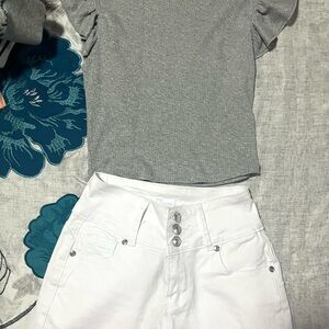 Gray Ribbed Top and White Jean